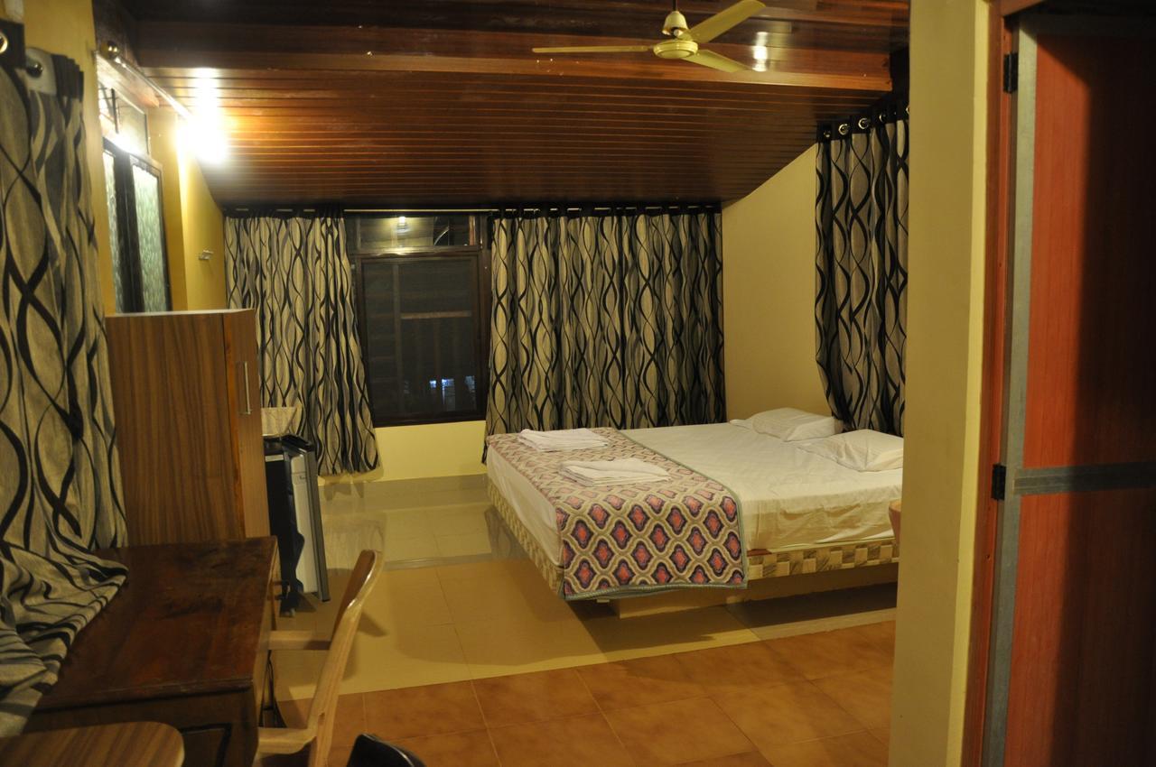 Namaste Sanjeevini Hotel Гокарна Екстериор снимка
