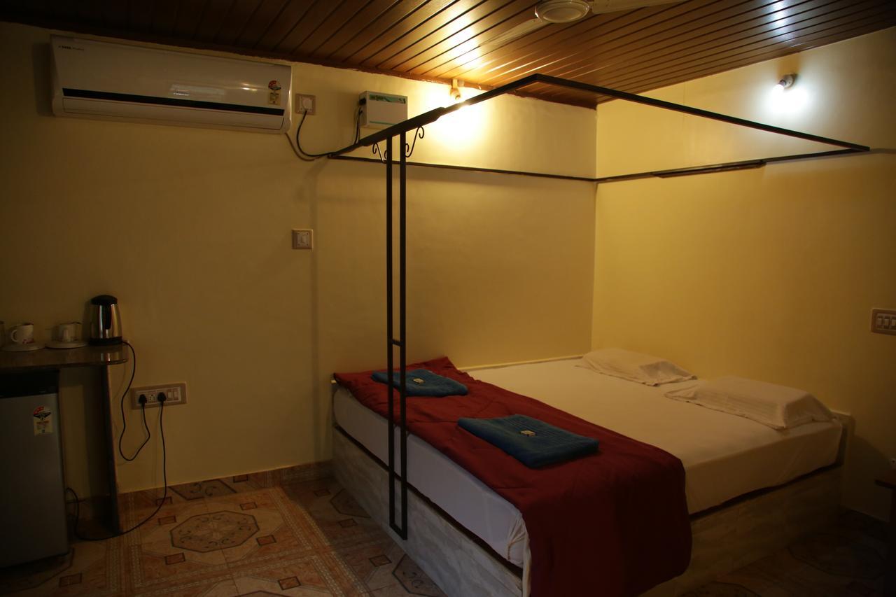 Namaste Sanjeevini Hotel Гокарна Екстериор снимка
